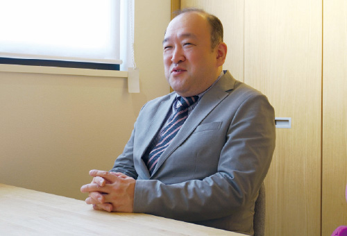 管理部 部長 徳永哲也